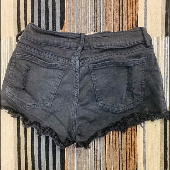 Super Short Black Denim Jean Shorts - Picture 3 of 3